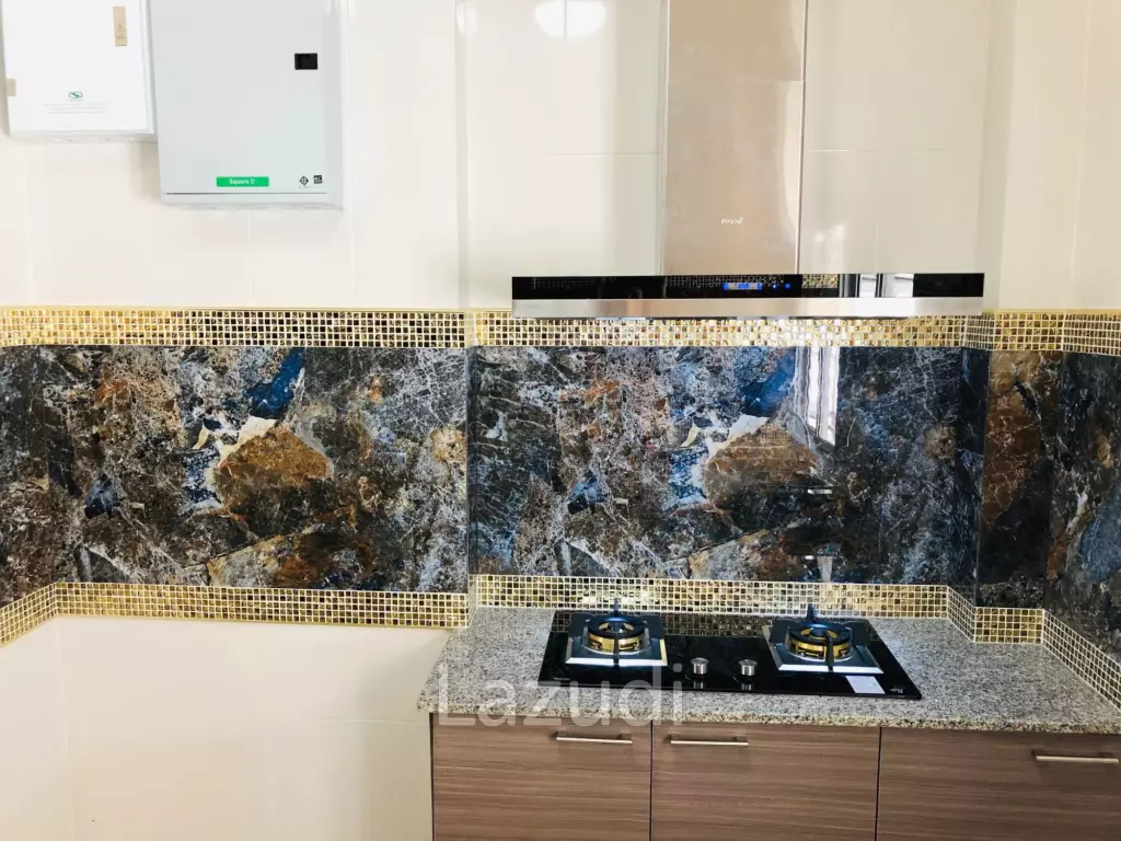 A luxury house with 5 bedrooms for sale