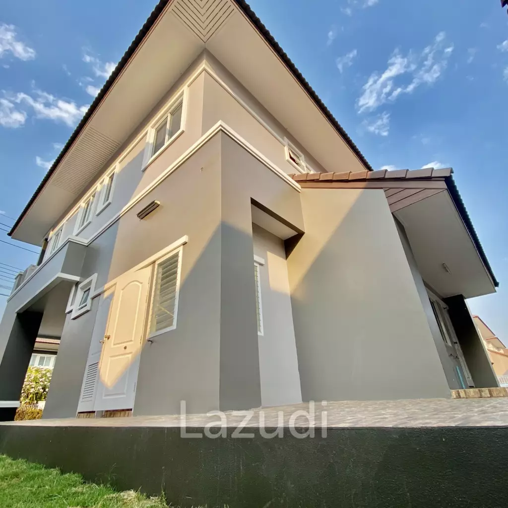 A luxury house with 5 bedrooms for sale