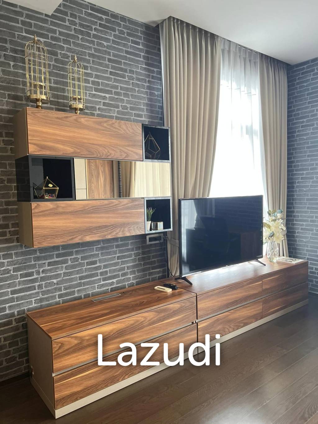 2 Bed 2 Bath 81 SQ.M The XXXIX BY SANSIRI