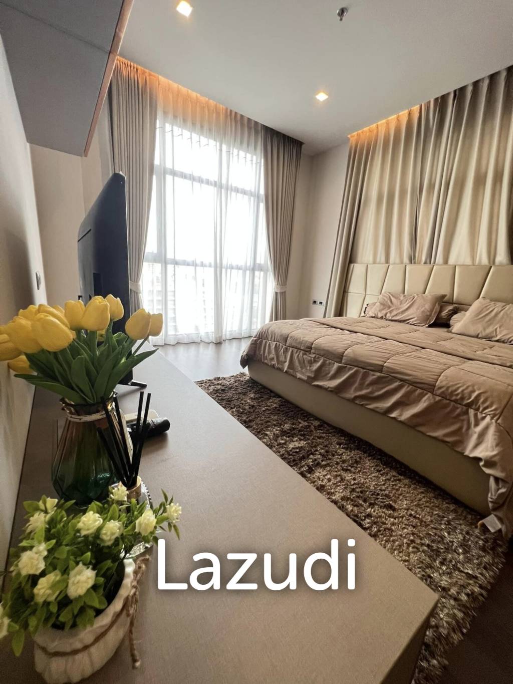 2 Bed 2 Bath 81 SQ.M The XXXIX BY SANSIRI