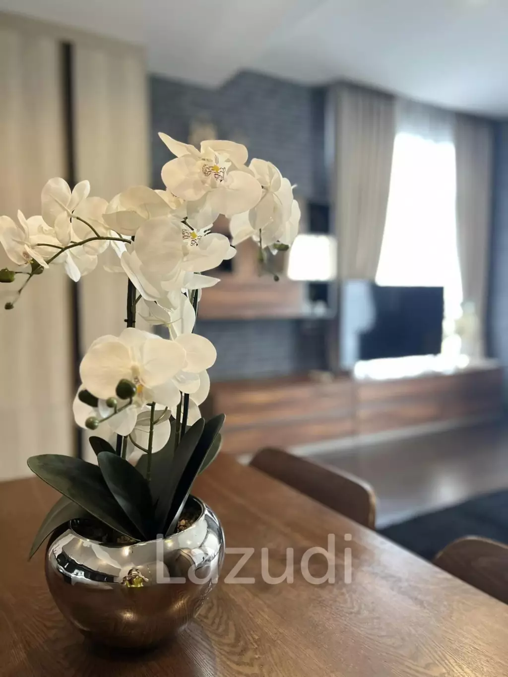 2 Bed 2 Bath 81 SQ.M The XXXIX BY SANSIRI