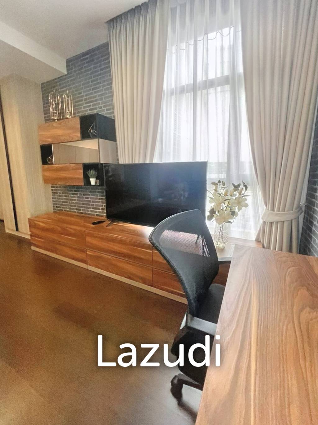 2 Bed 2 Bath 81 SQ.M The XXXIX BY SANSIRI