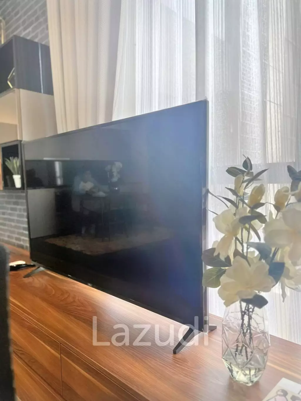 2 Bed 2 Bath 81 SQ.M The XXXIX BY SANSIRI
