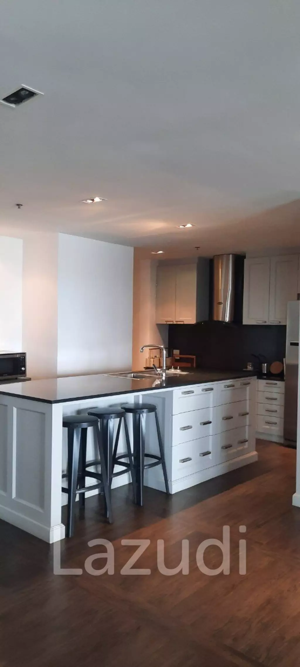3 Bed 4 Bath 252 SQ.M Baan Haad U Thong
