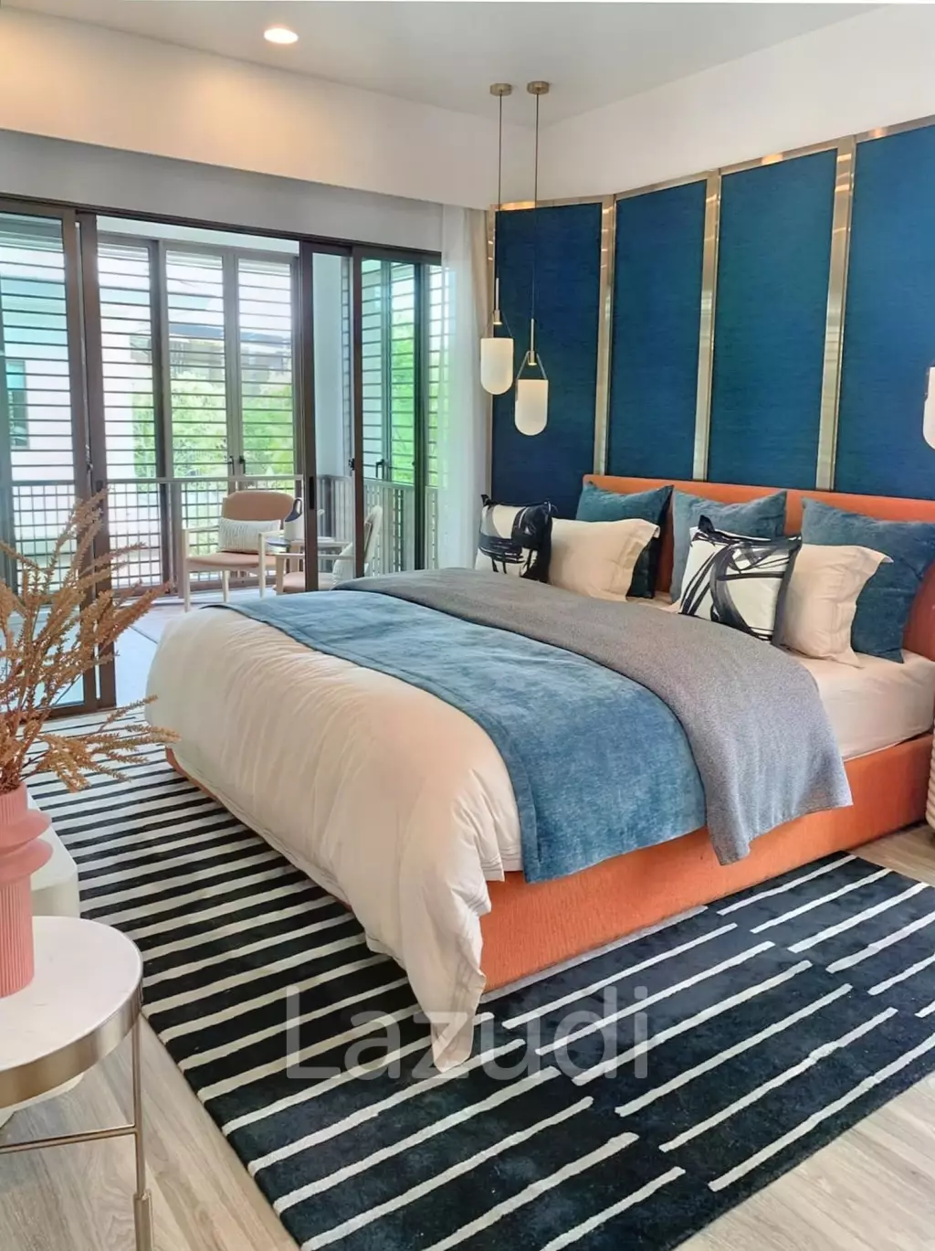 4 bed 4 bath 260 SQ.M Burasiri Krungthep Kreetha