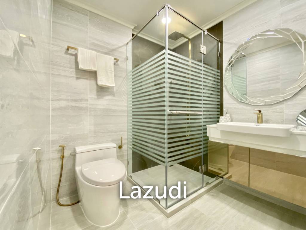 2 Bed 2 Bath 61 SQ.M Dusit Grand Park 2