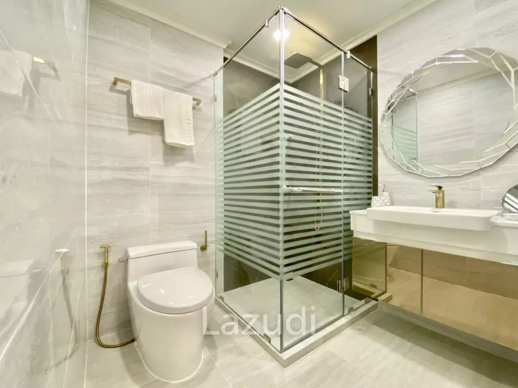 2 Bed 2 Bath 61 SQ.M Dusit Grand Park 2