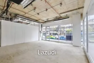 Prime Retail Space for Lease: Unbeatable Location at Sukhumvit + Rama 4 Junction!
