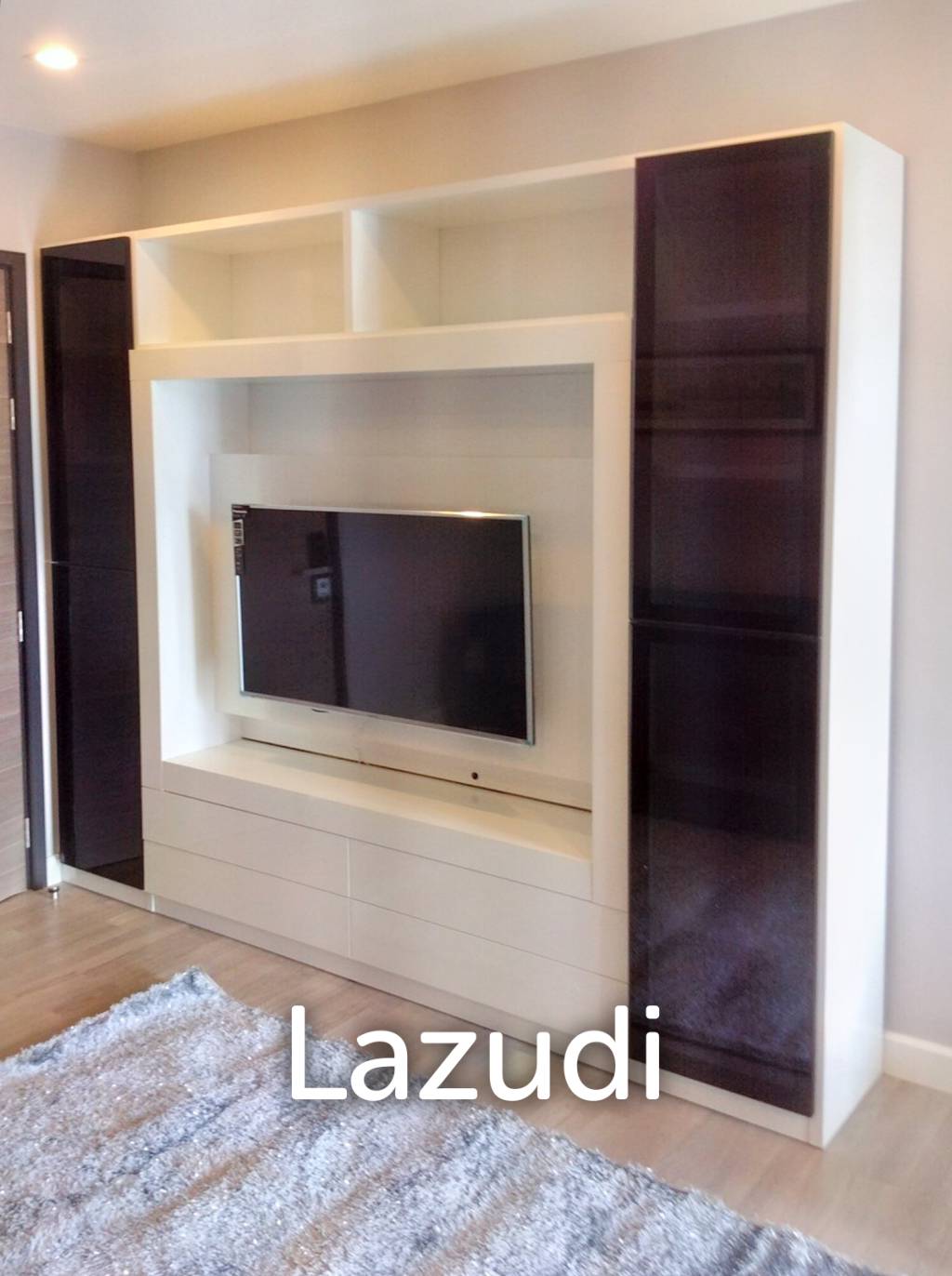 1 Bed 1 Bath 47 SQ.M The Room Sathorn - TanonPun