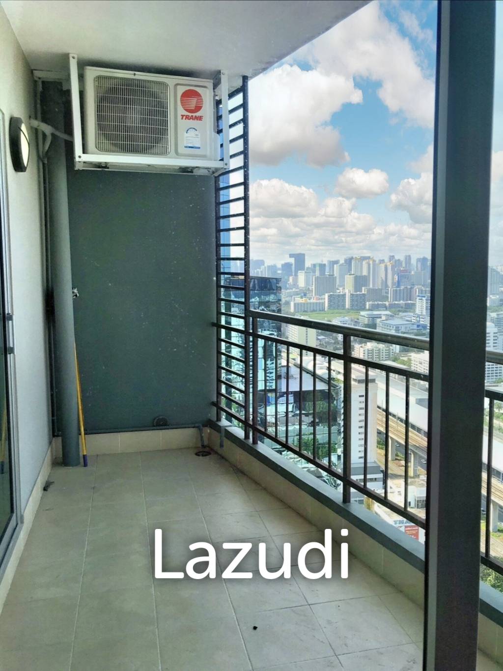 2 Bed 84 SQ.M Supalai Park Ekkamai-Thonglor