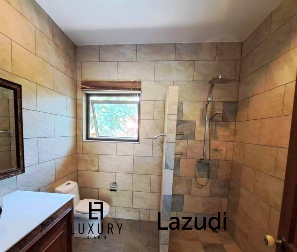 1,800 metro cuadrado 5 ` 5 Baño Villa de Venta