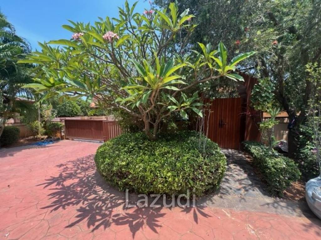 LEELAWADEE  : 5 bed pool villa