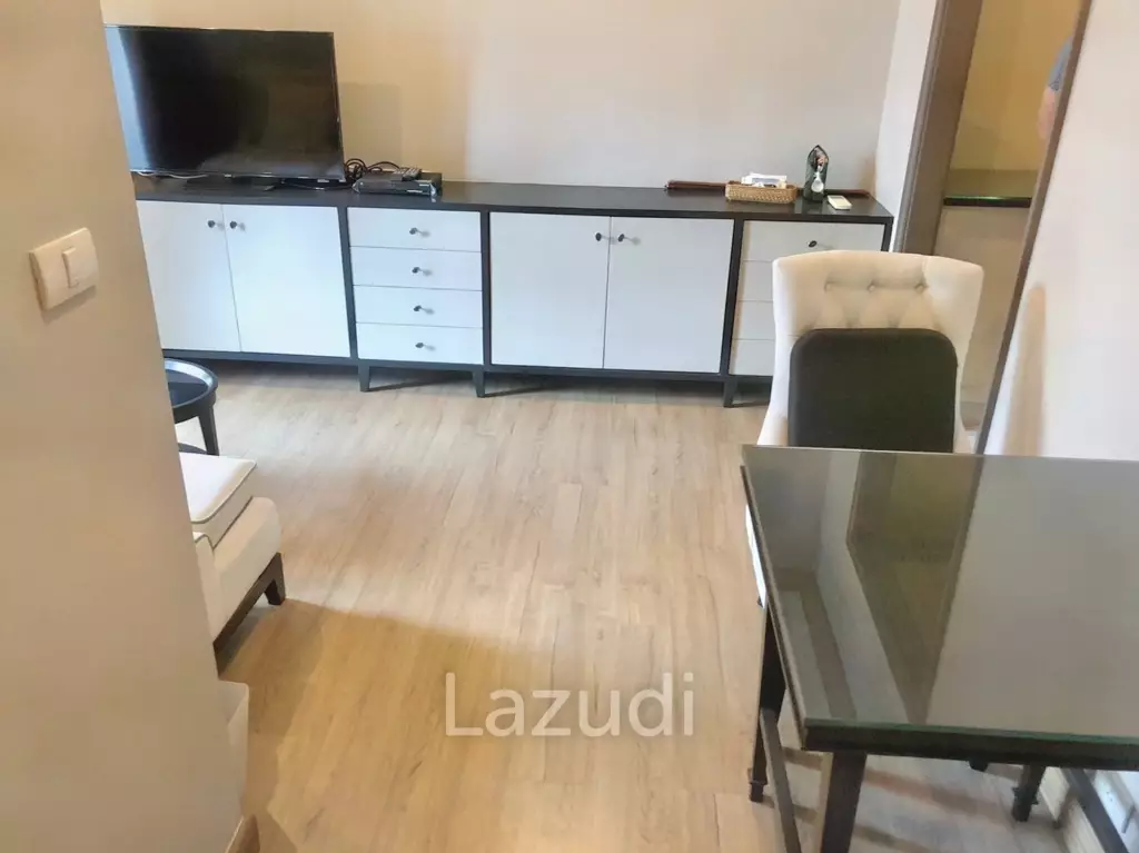 1 Bed 1 Bath 38 SQ.M The Reserve - Kasemsan 3