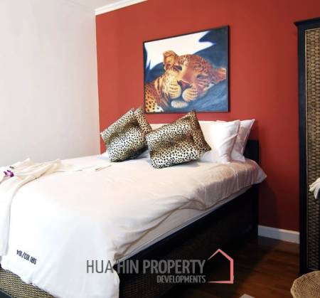 SAN PLOEN CONDO :  2 bed condo in town