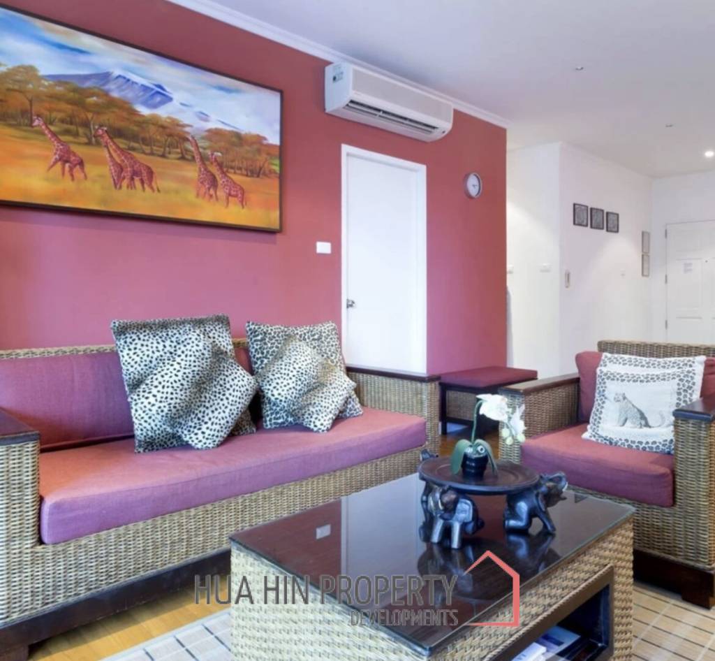SAN PLOEN CONDO :  2 bed condo in town