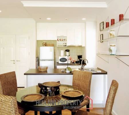 SAN PLOEN CONDO :  2 bed condo in town