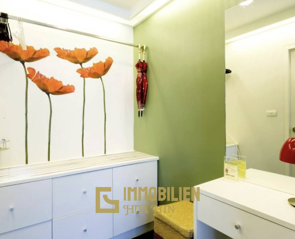 BAAN SAN DAO CONDO  :  2 bed condo in town