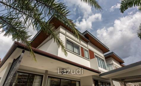 4 Bed 5 Bath 220 SQ.M Zensiri Midtown Villas