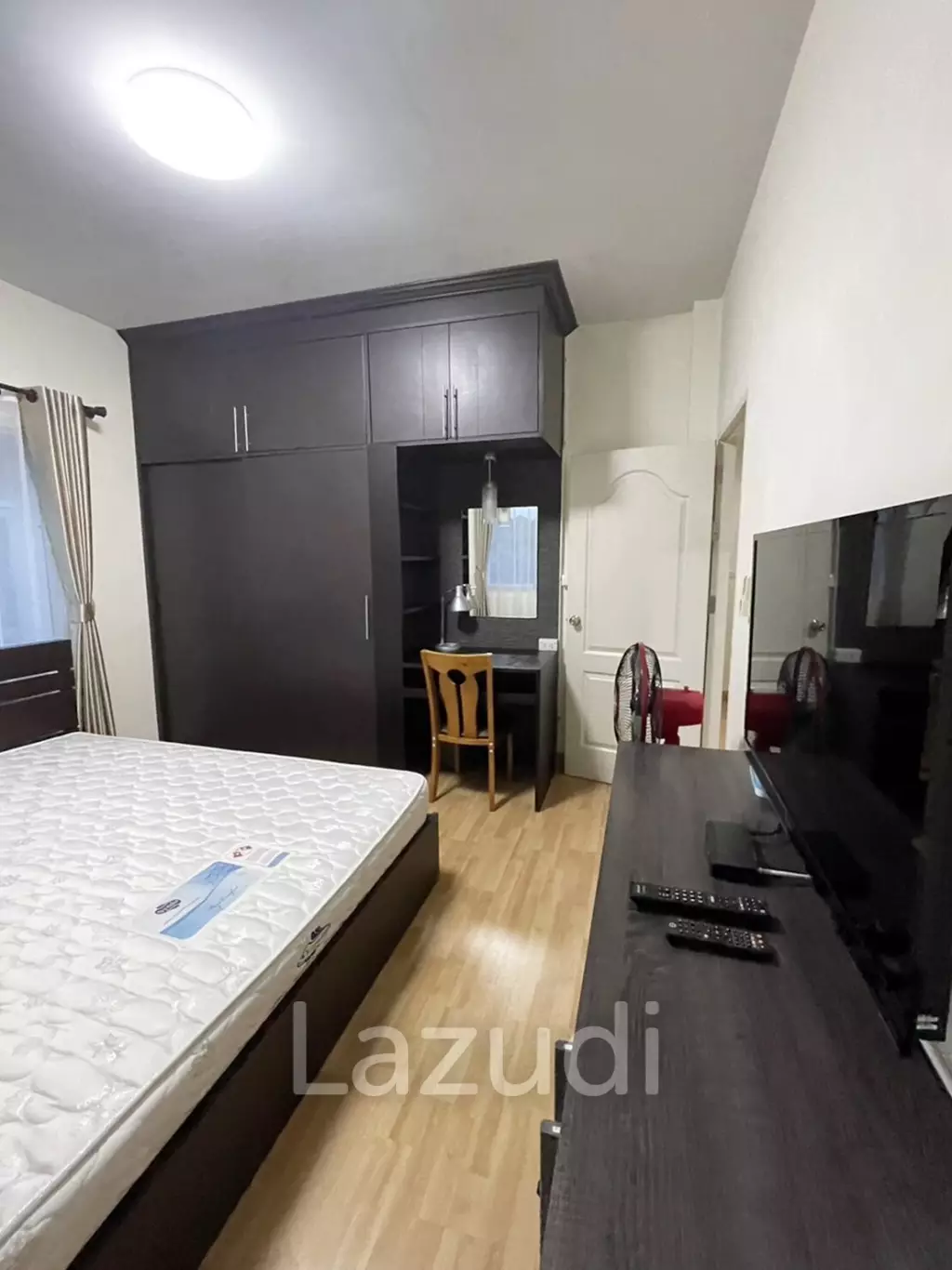 บ้านเดี่ยวให้เช่า 4 ห้องนอนในโครงการที่ริมกก