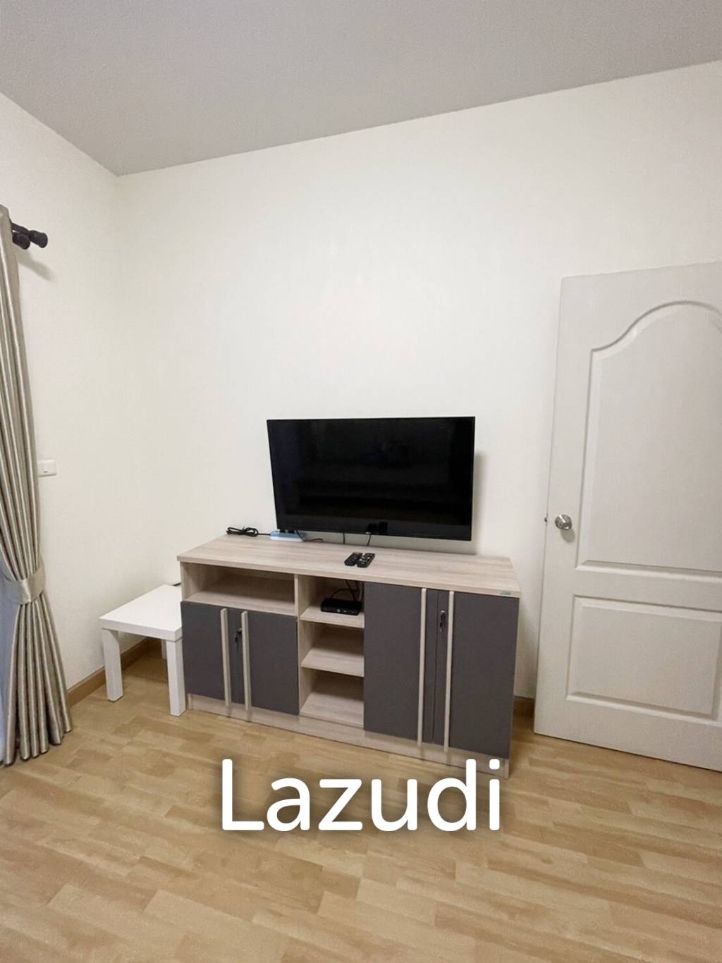 บ้านเดี่ยวให้เช่า 4 ห้องนอนในโครงการที่ริมกก
