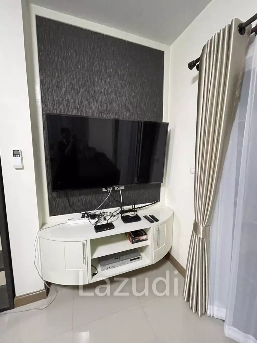 บ้านเดี่ยวให้เช่า 4 ห้องนอนในโครงการที่ริมกก
