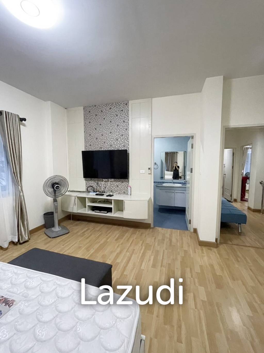 บ้านเดี่ยวให้เช่า 4 ห้องนอนในโครงการที่ริมกก