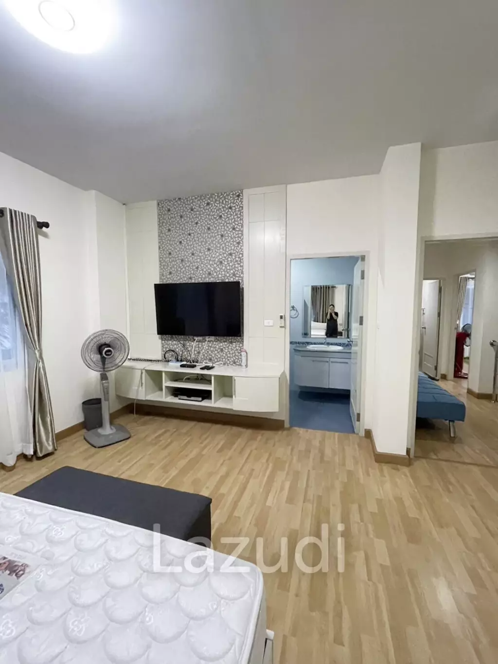 บ้านเดี่ยวให้เช่า 4 ห้องนอนในโครงการที่ริมกก