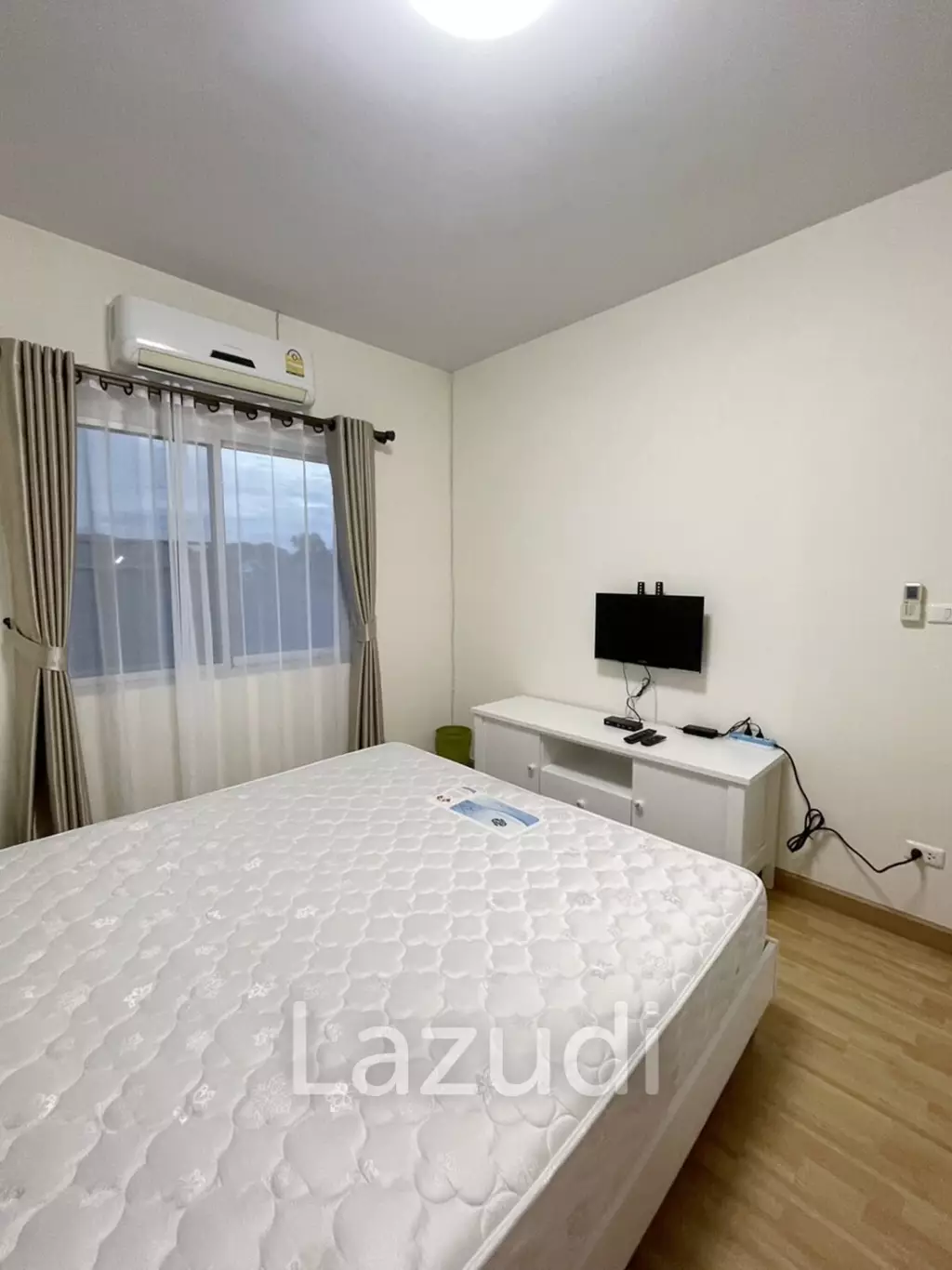 บ้านเดี่ยวให้เช่า 4 ห้องนอนในโครงการที่ริมกก