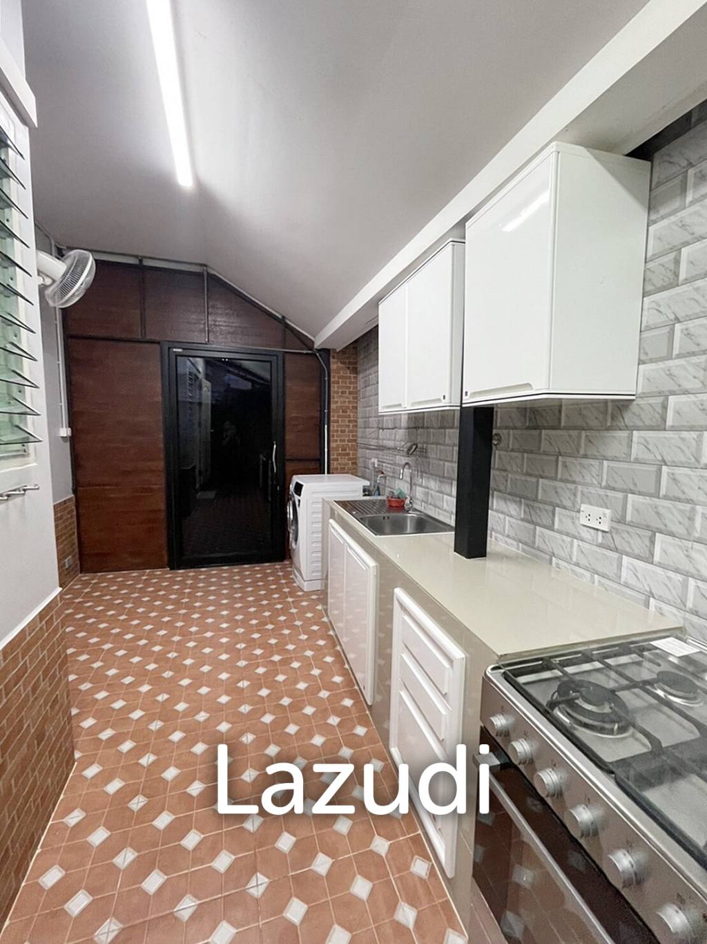 Detached house 4 bedrooms for rent at Rim Kok