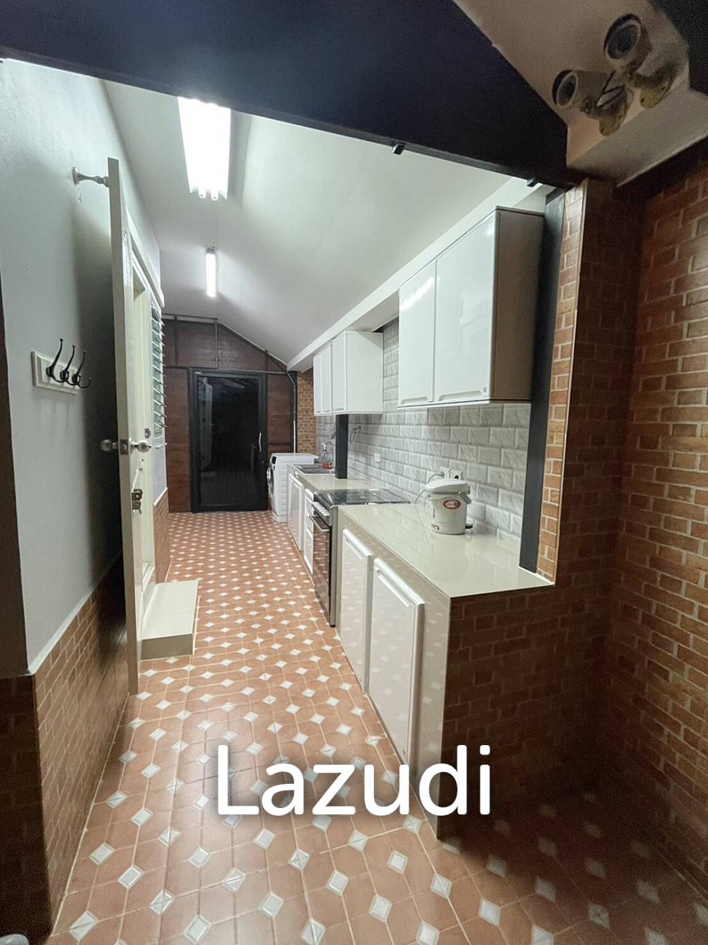 Detached house 4 bedrooms for rent at Rim Kok