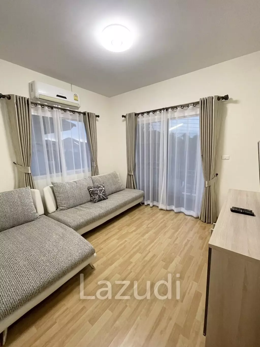 บ้านเดี่ยวให้เช่า 4 ห้องนอนในโครงการที่ริมกก