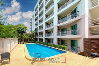 Flame Tree Residence : 1 Bed Condo In Town