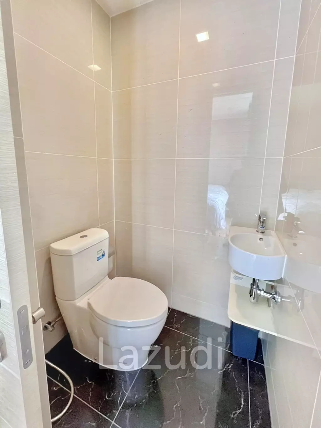 Studio 1 Bath 28 SQ.M Park Origin Phromphong