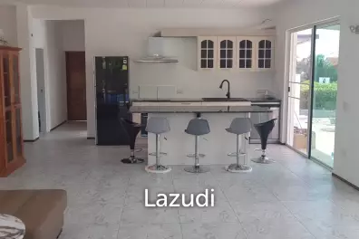 Nice 3 Bed Pool Villa near town