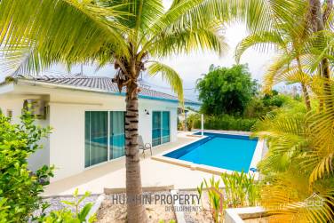 Nice 3 Bed Pool Villa near town