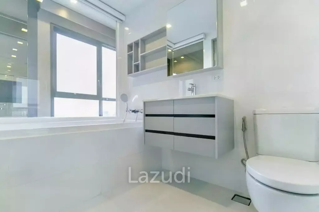 1 Bed 2 Bath 80 SQ.M at HQ Thong Lor