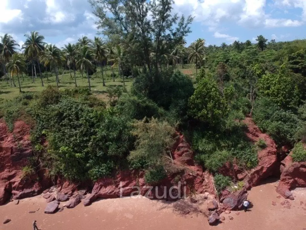 Absolute Beachfront : Beautiful Plot of Land in Bang Saphan Noi