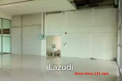 Commercial Area 131.60 SQ.M Villa Sathorn