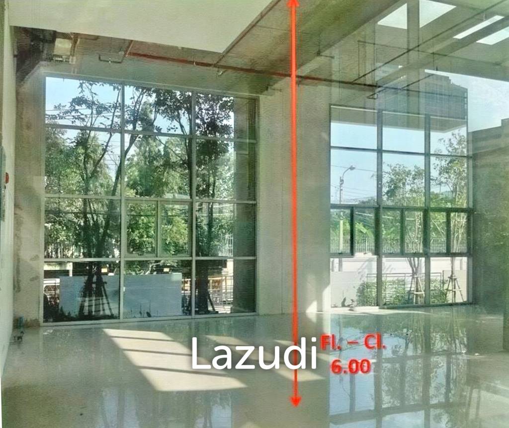 Commercial Area 131.60 SQ.M Villa Sathorn