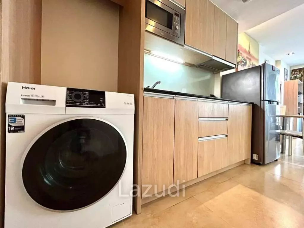 Studio 38 Sqm. The Cliff Pratumnak.