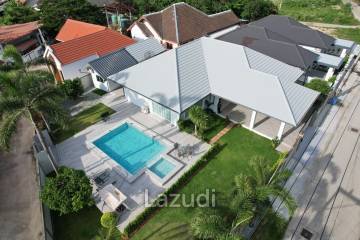 5 Bed 4 Bath 800 SQ.M Soi Siam Country Club - Nongprue Santisuk soi 1