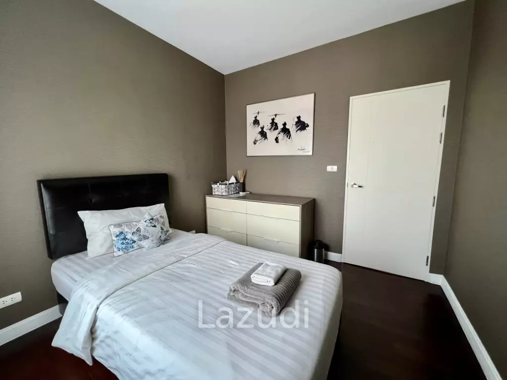 BAAN SAN DAO : Beachfront 2 Bed condo in town