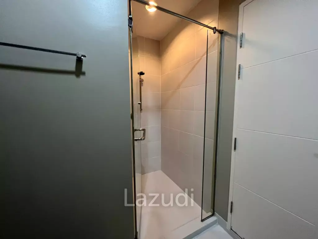 BAAN SAN DAO : Beachfront 2 Bed condo in town