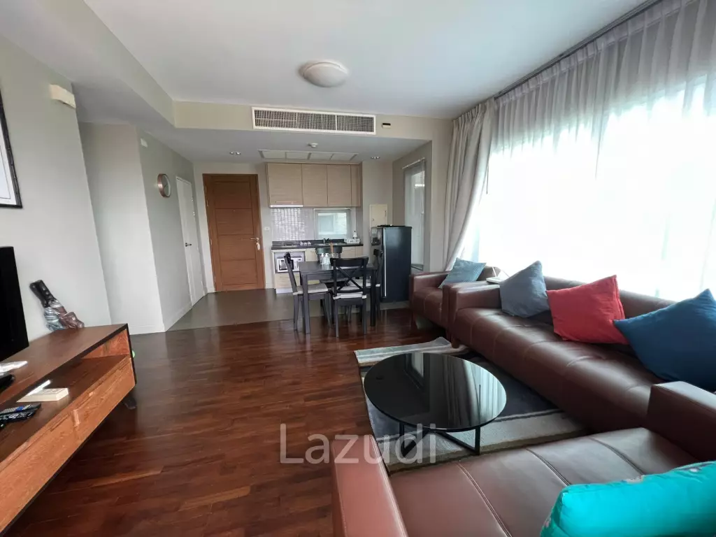 BAAN SAN DAO : Beachfront 2 Bed condo in town