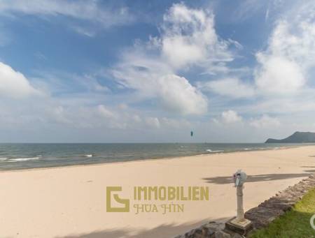 Fantastic Absolute Beachfront 5 bed Villa in Pak Nam Pran