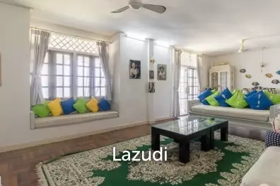 Fantastic Absolute Beachfront 5 bed Villa in Pak Nam Pran