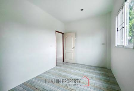 4 Bedrooms Apartment Building Close To Town For Sale