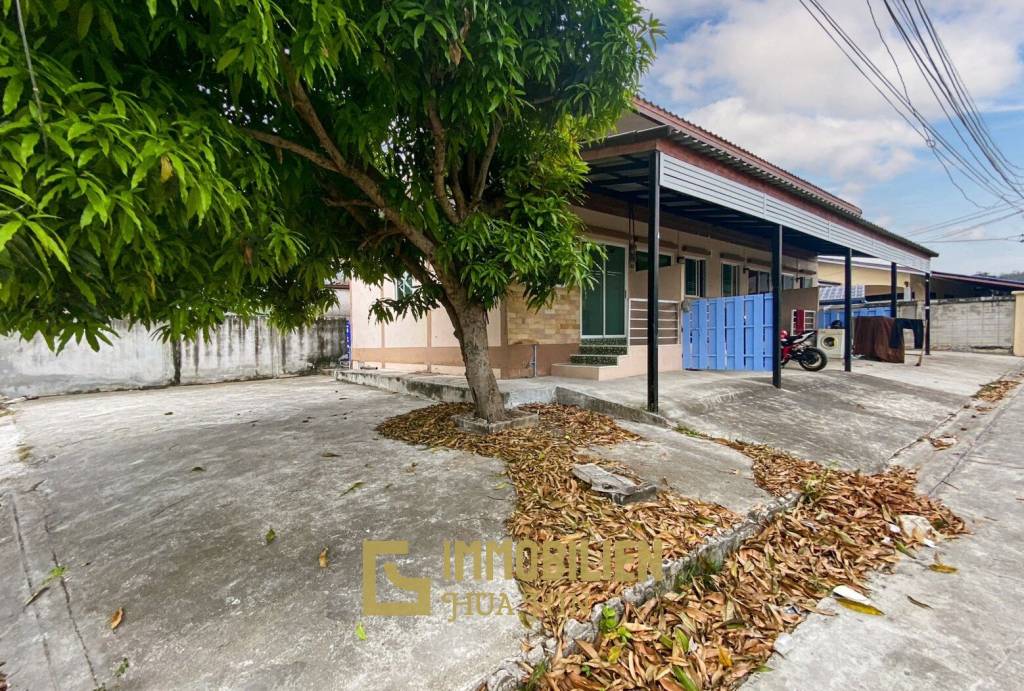 4 Bedrooms Apartment Building Close To Town For Sale