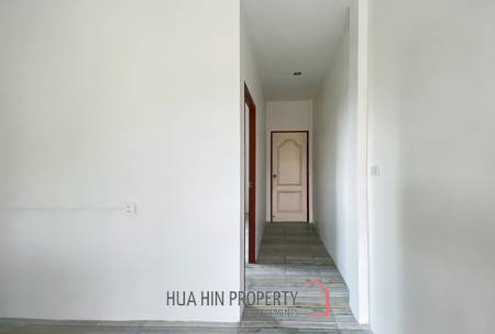 4 Bedrooms Apartment Building Close To Town For Sale
