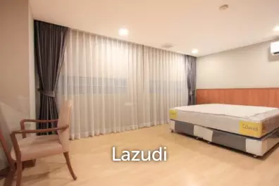 3 Bedrooms 3 Bathrooms 160 SQ.M United Tower
